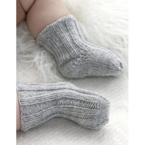 Baby Booties by DROPS Design - Baby Strømper Strikkeopskrift str. 1/3 mdr - 3/4 år