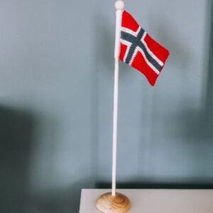 Norges Flag af Rito Krea - Flag Strikkeopskrift 14x10cm