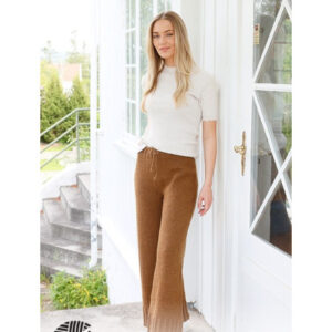 Comfy Caramel Trousers by DROPS Design - Bukser Strikkeopskrift str. S - XXXL